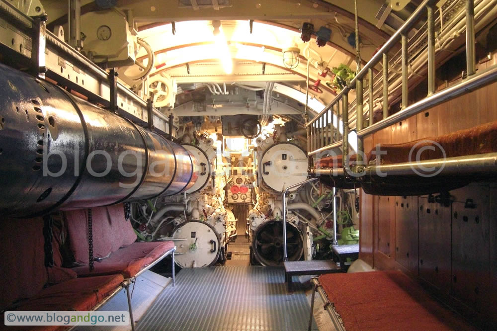 Laboe - U995, forward torpedo room